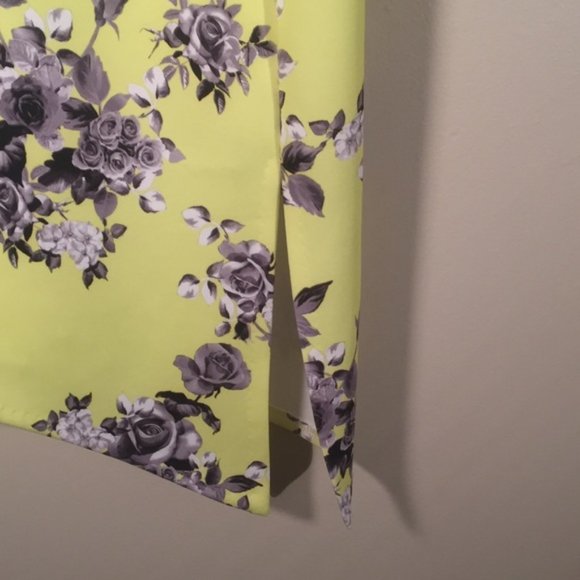 ECI New York yellow floral asymmetrical dress with slit - Picture 9 of 10